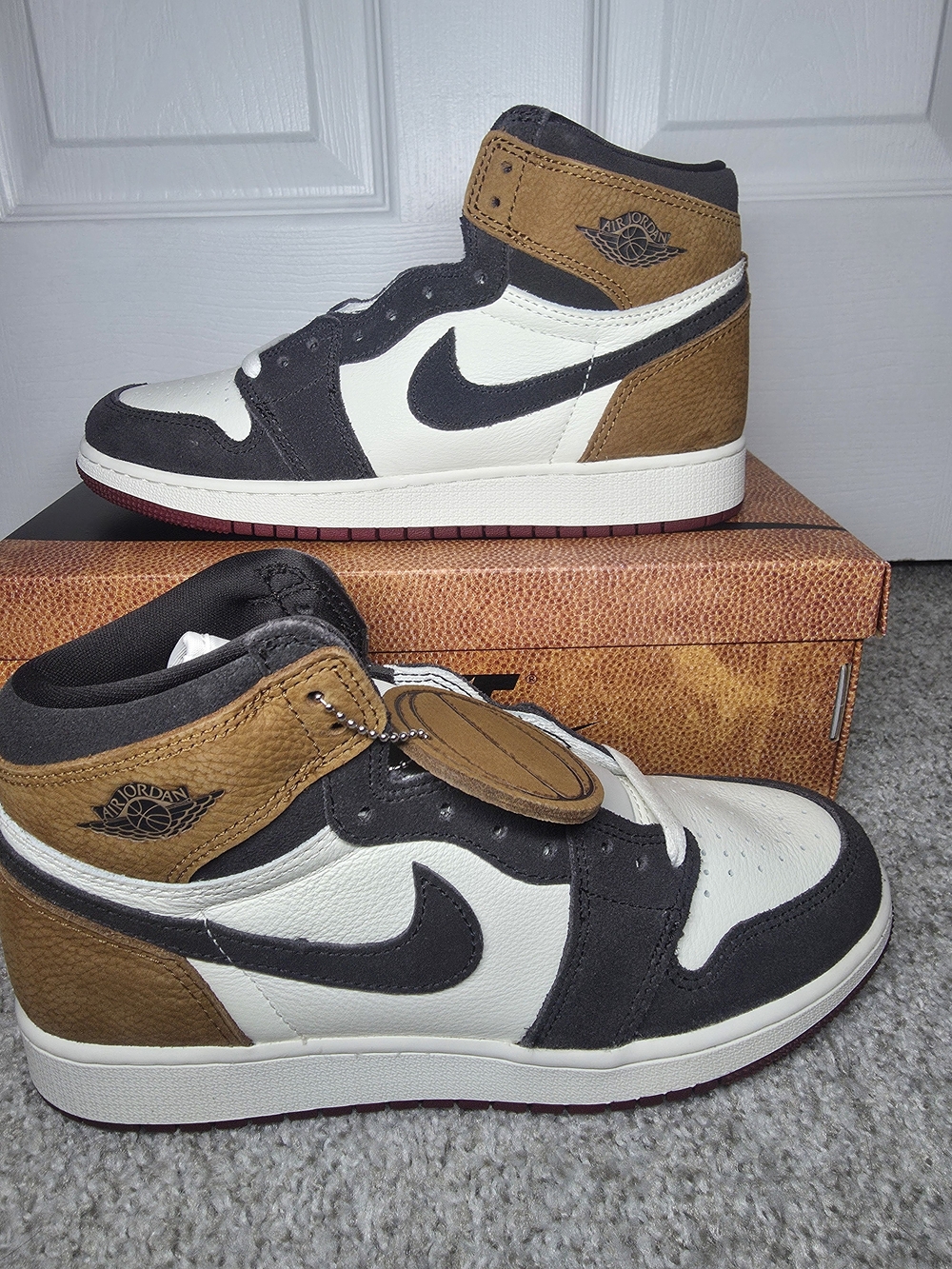 Limited Edition - GS Air Jordan 1 High OG Love of the Game Shadow  Size 7Y